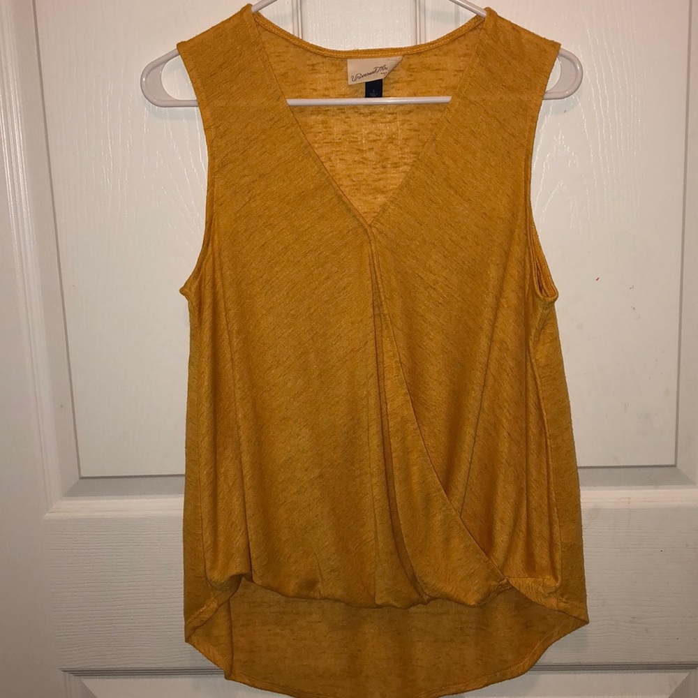 yellow/gold v neck top